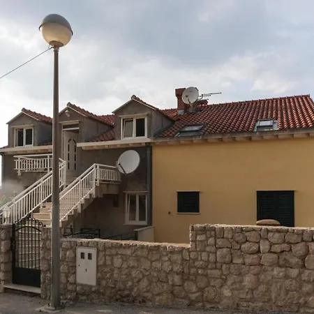 K-apartments - Double Or Twin With Garden View - A3 *